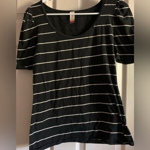 Black White Striped Short Sleeve Cotton    Top